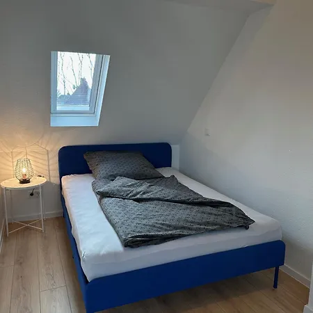 Monteurunterkunft In Fuer Bis Zu 8 Personen - Komplettes Haus Fuer Sie Allein! Feriehus Duisburg